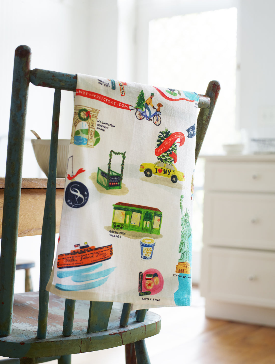 Holiday in New York Tea Towel